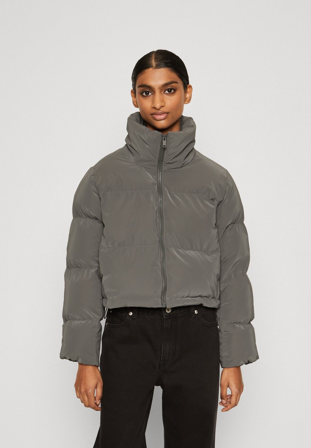

Зимняя куртка ONLY Petite ONLLIVIA PUFFER JACKET, цвет phantom