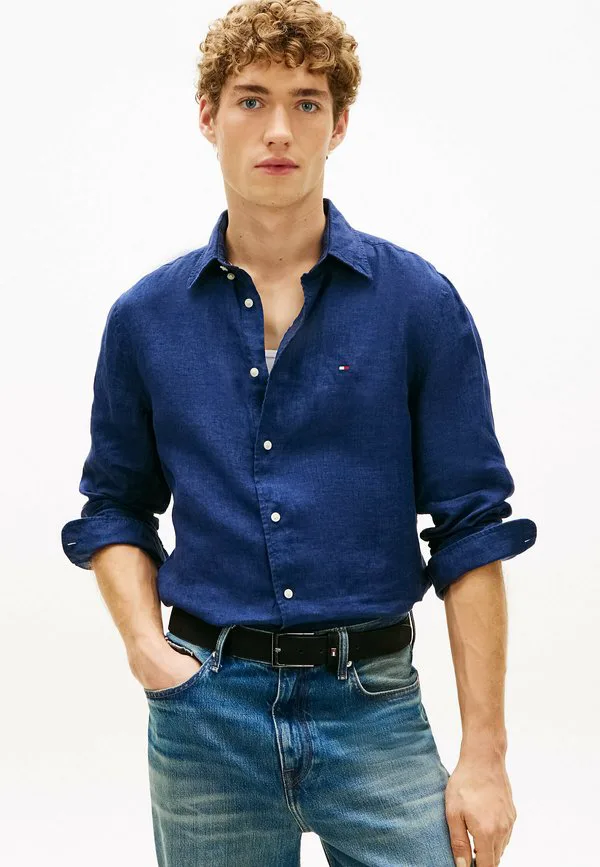 Рубашка прямого кроя из чистого выстиранного материала. Tommy Hilfiger, Carbon Navy