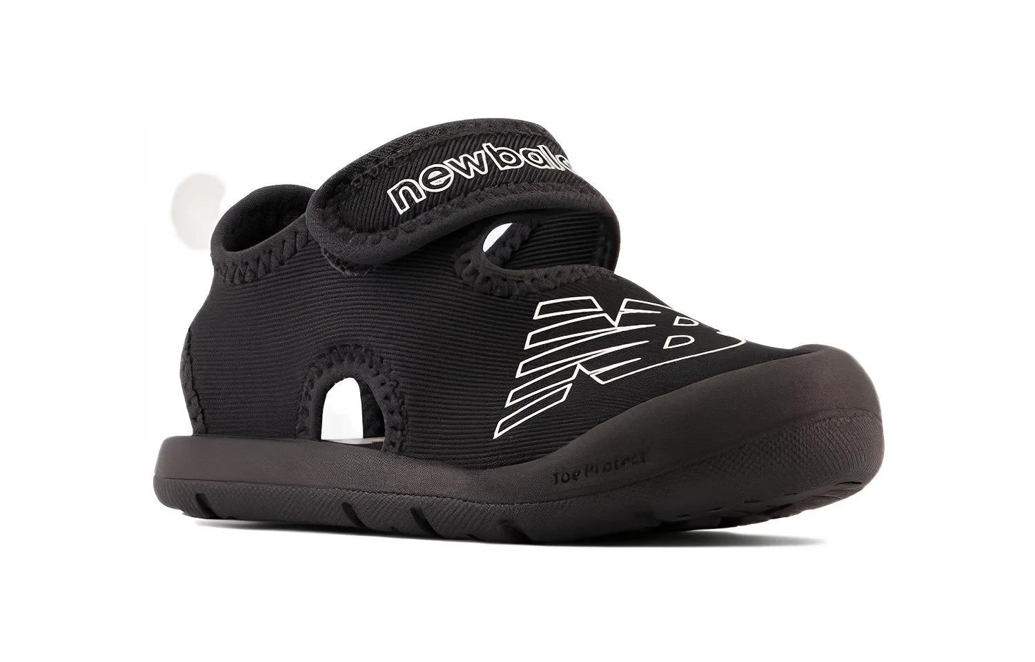 Сандалии детские Beach с защитой от истирания New Balance черные — фото 3