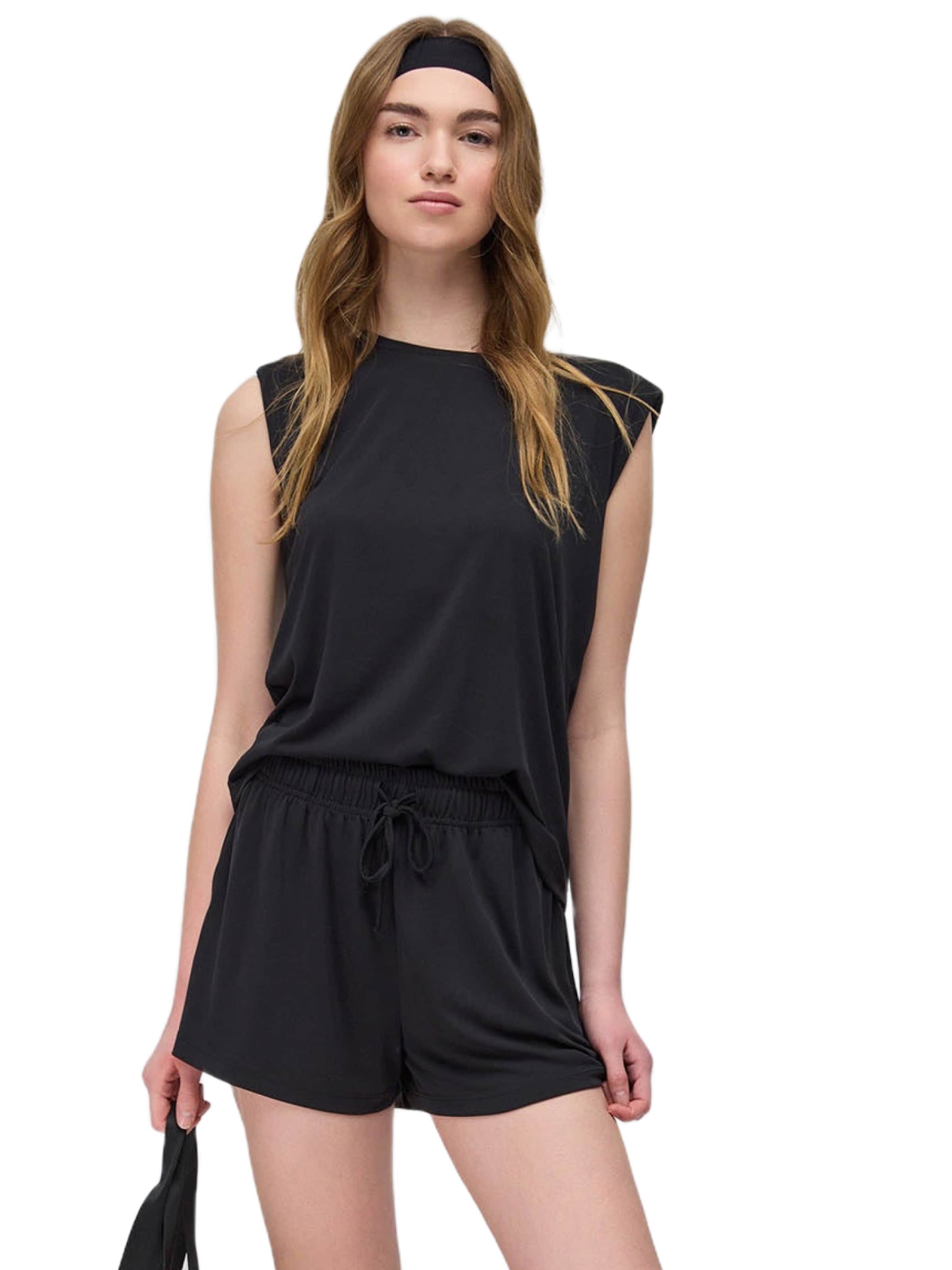 

No Matter What Топ в черном цвете