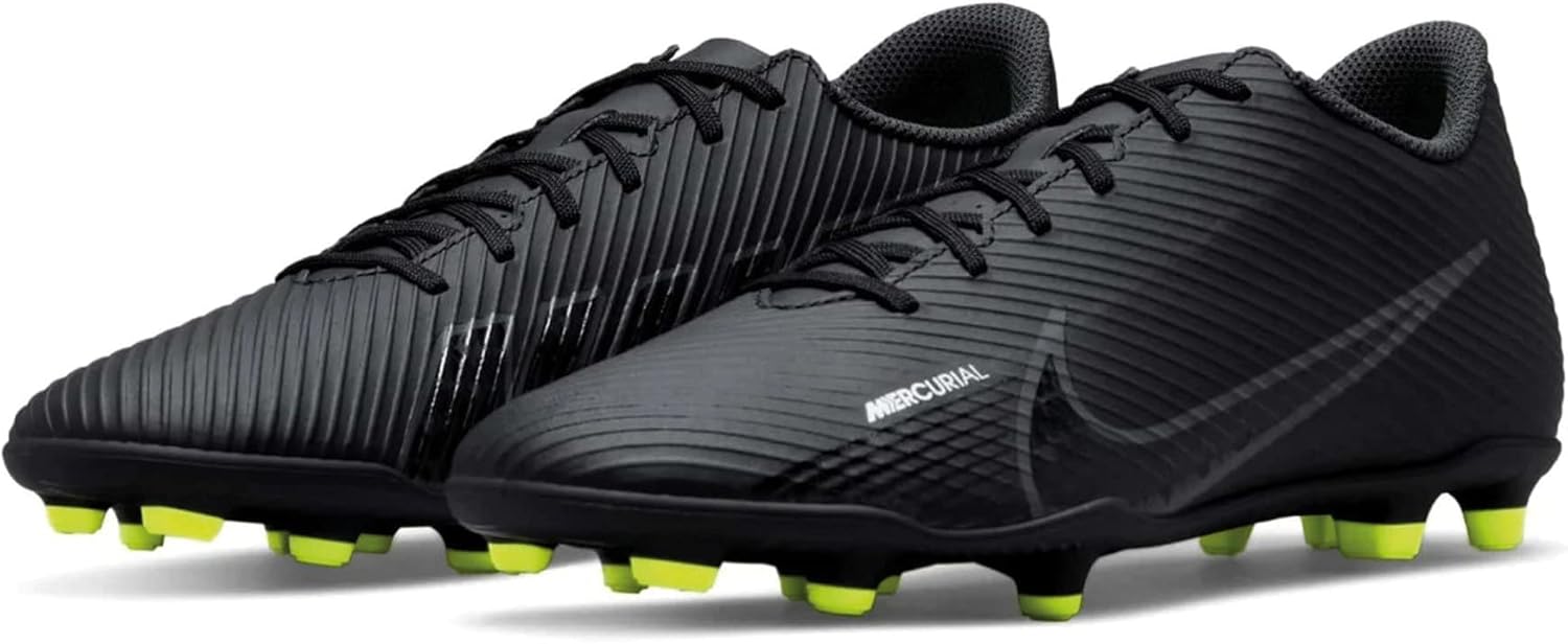 

Низкие кроссовки Nike для мужчин, Black Dk Smoke Grey Summit White Volt