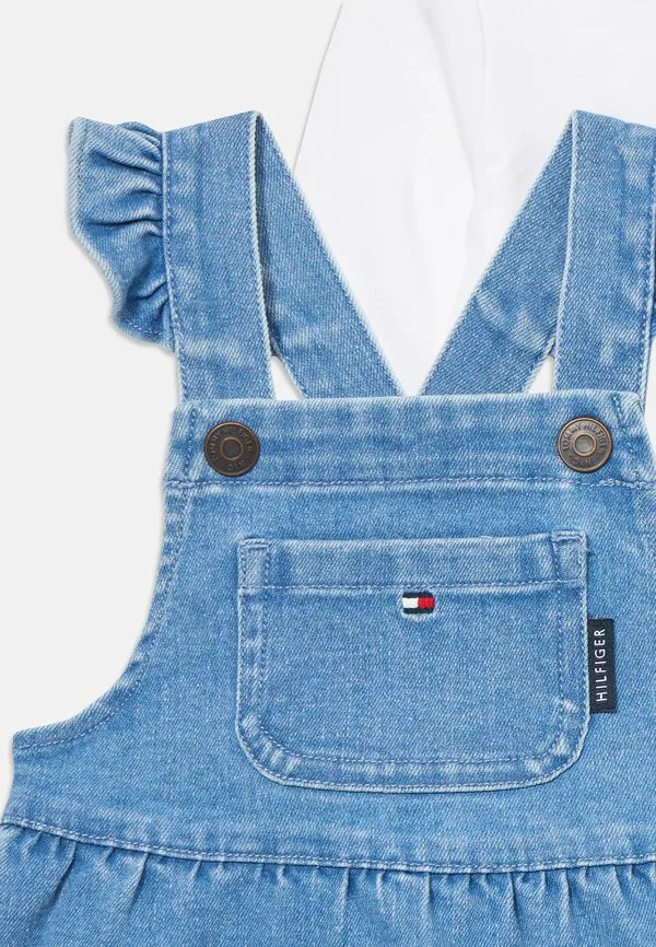 Джинсовый комбинезон-платье и футболка с длинными рукавами Tommy Hilfiger, Denim Medium — фото 3