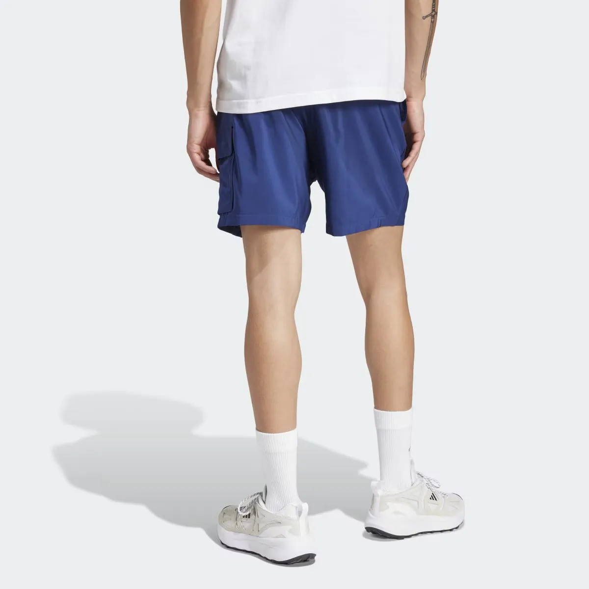 Мужские шорты-карго Adidas Essentials с маленьким логотипом Chelsea, синий — фото 2