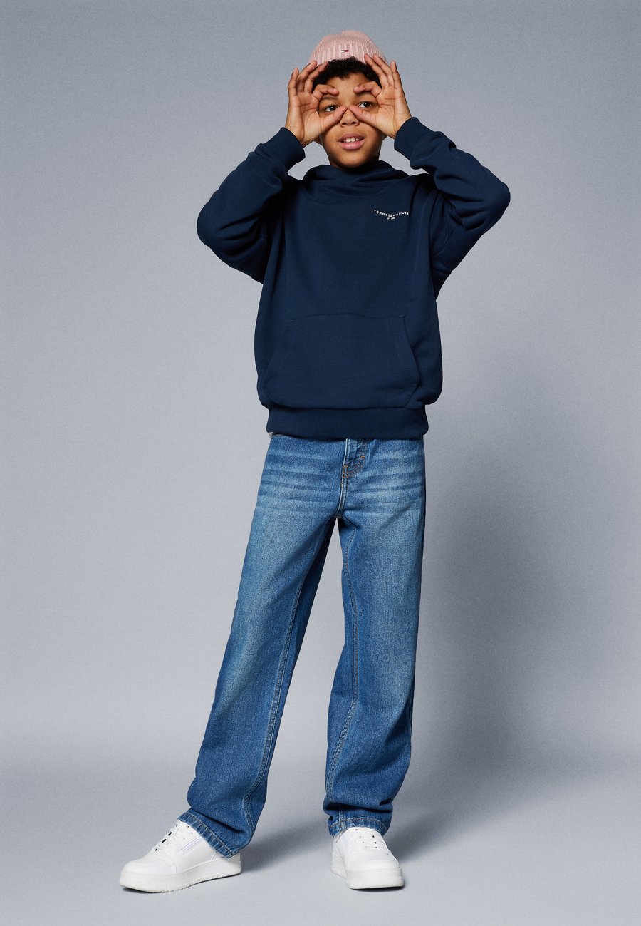 Худи Tommy Hilfiger MINI CORP LOGO HOODIE UNISEX, Dark Night Navy/Dark Blue — фото 2