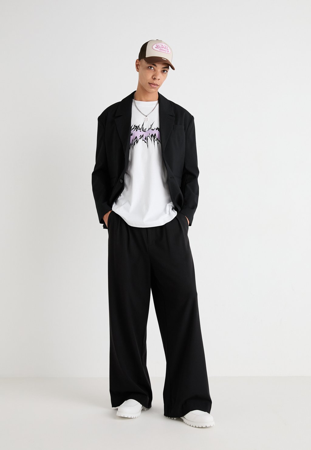 

Футболка с принтом OVERSIZED GRAPHIC Weekday, белый