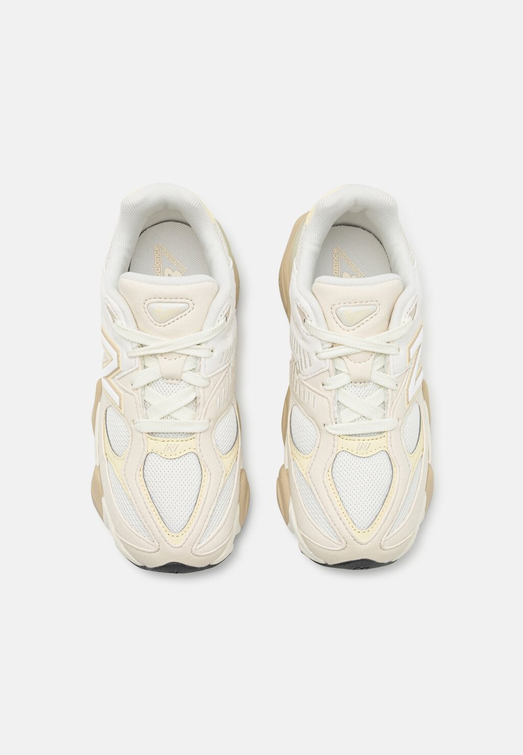 

Кроссовки на шнуровке 9060 UNISEX New Balance, песочный