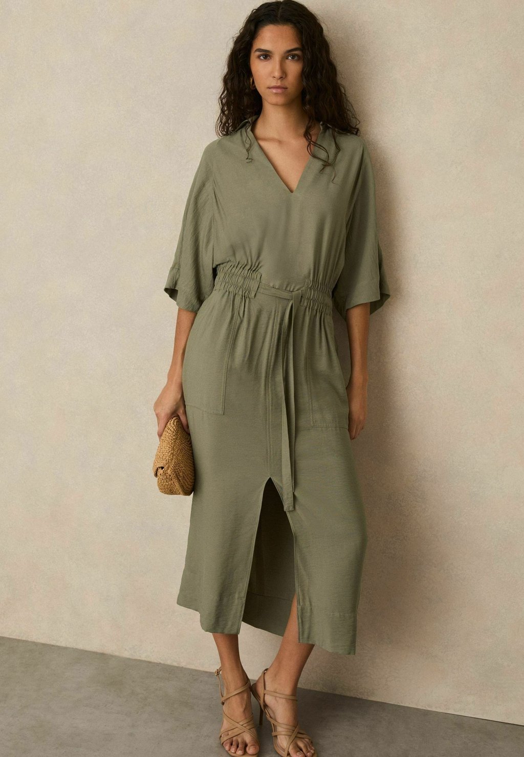 

Повседневное платье Reiss, хаки