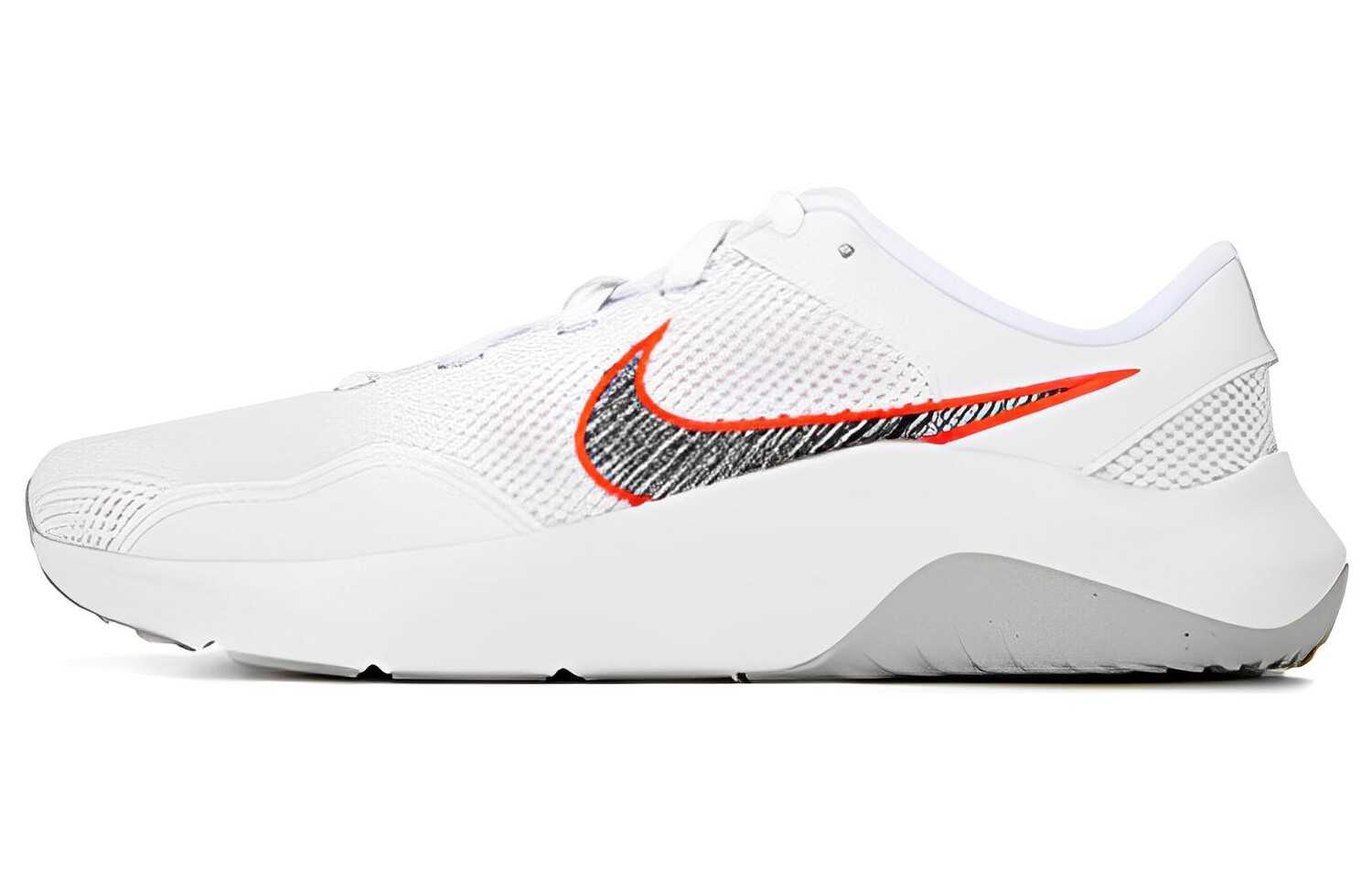 Кроссовки Nike Legend Essential для женщин