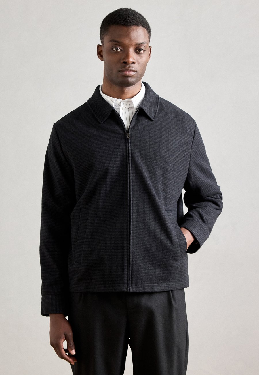 

Куртка Isaac Dewhirst MORTEN HARRINGTON JACKET, Charcoal Mix/Grey