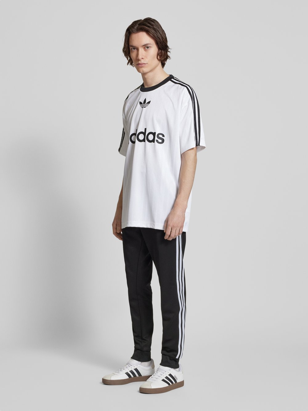 

Спортивные брюки классического кроя с этикетками adidas Originals, черный