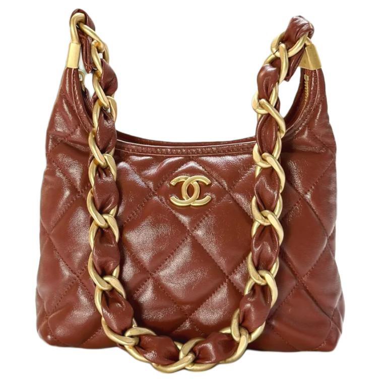 CHANEL Полированная сумка-хобо из ягненка, женская маленькая коричневая