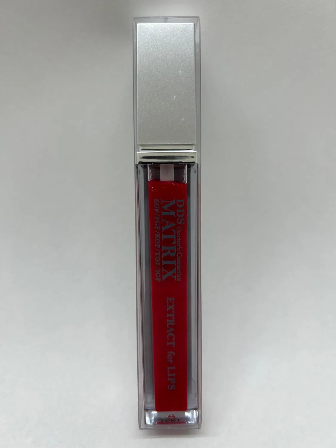 Блеск для губ DDS Matrix Lip 01 Shine Red, 8 мл, красный