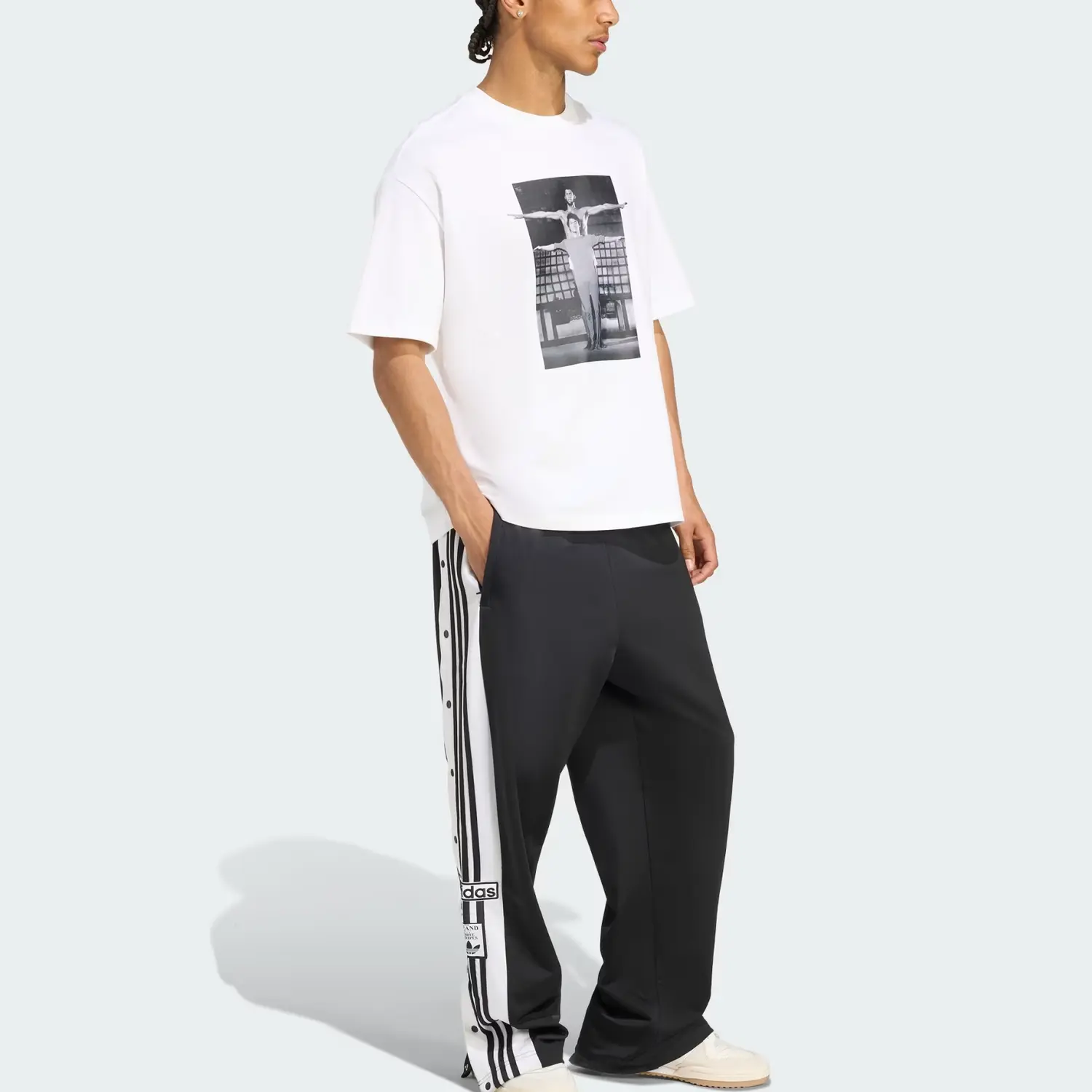 Футболка Hot Shot Graphic Unisex Adidas Originals, белый — фото 3