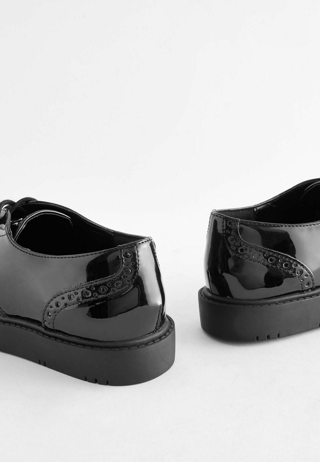 

Туфли на шнуровке Forever Comfort Regular Wide Fit Next, черный лак