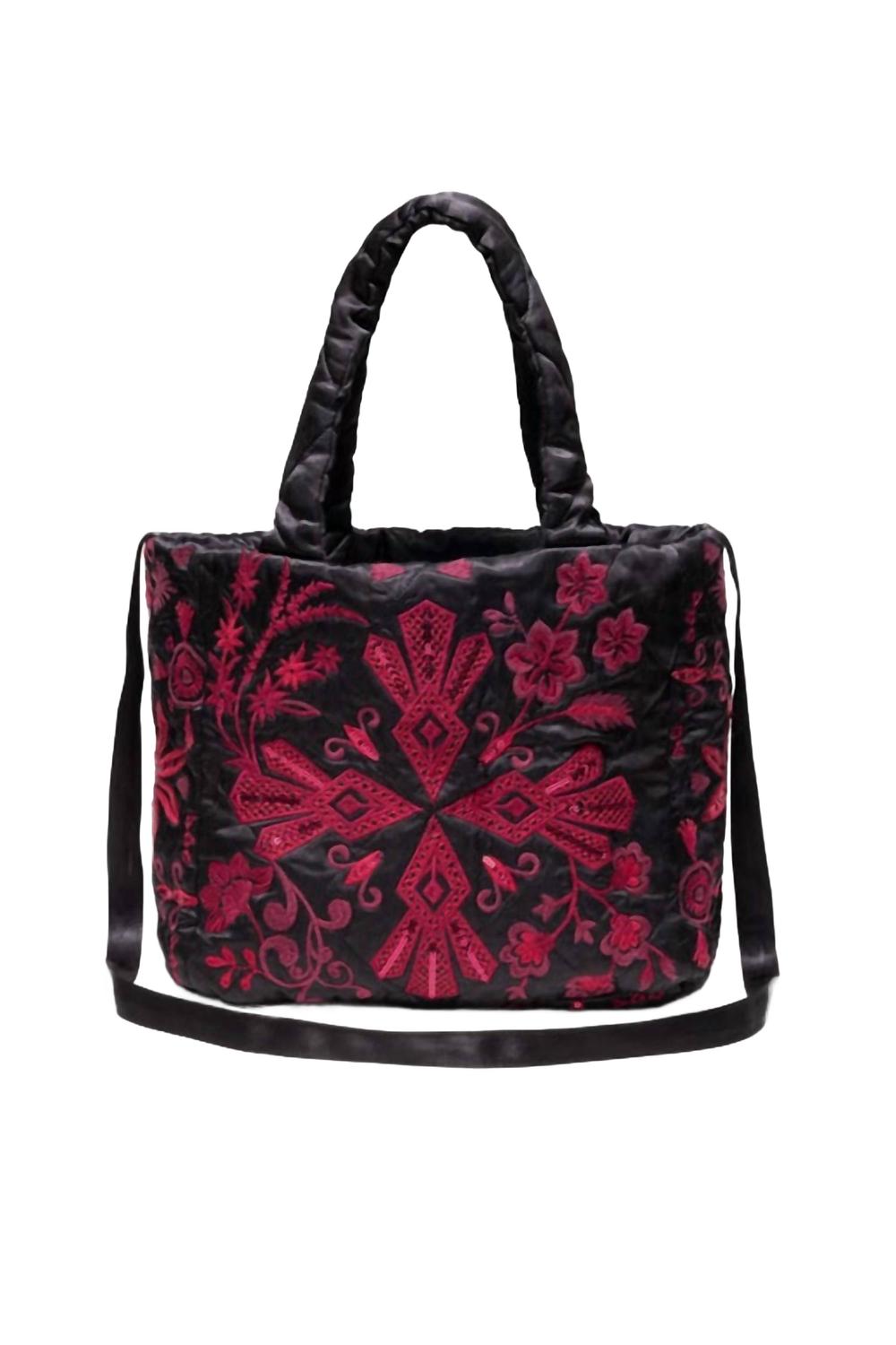 

Квадратная стеганая сумка Annalina в черном цвете Johnny Was