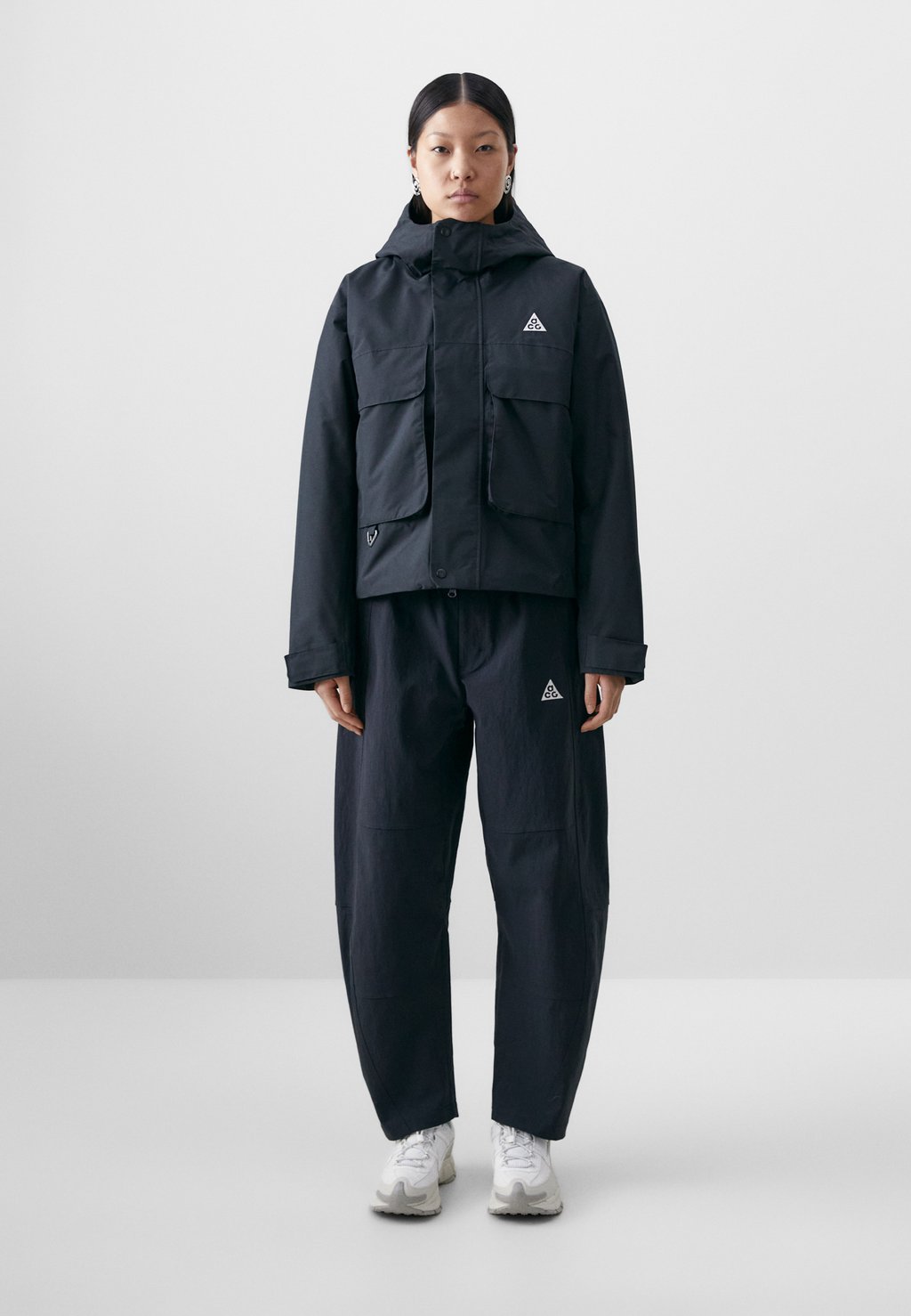 

Легкая куртка Nike ACG, черный