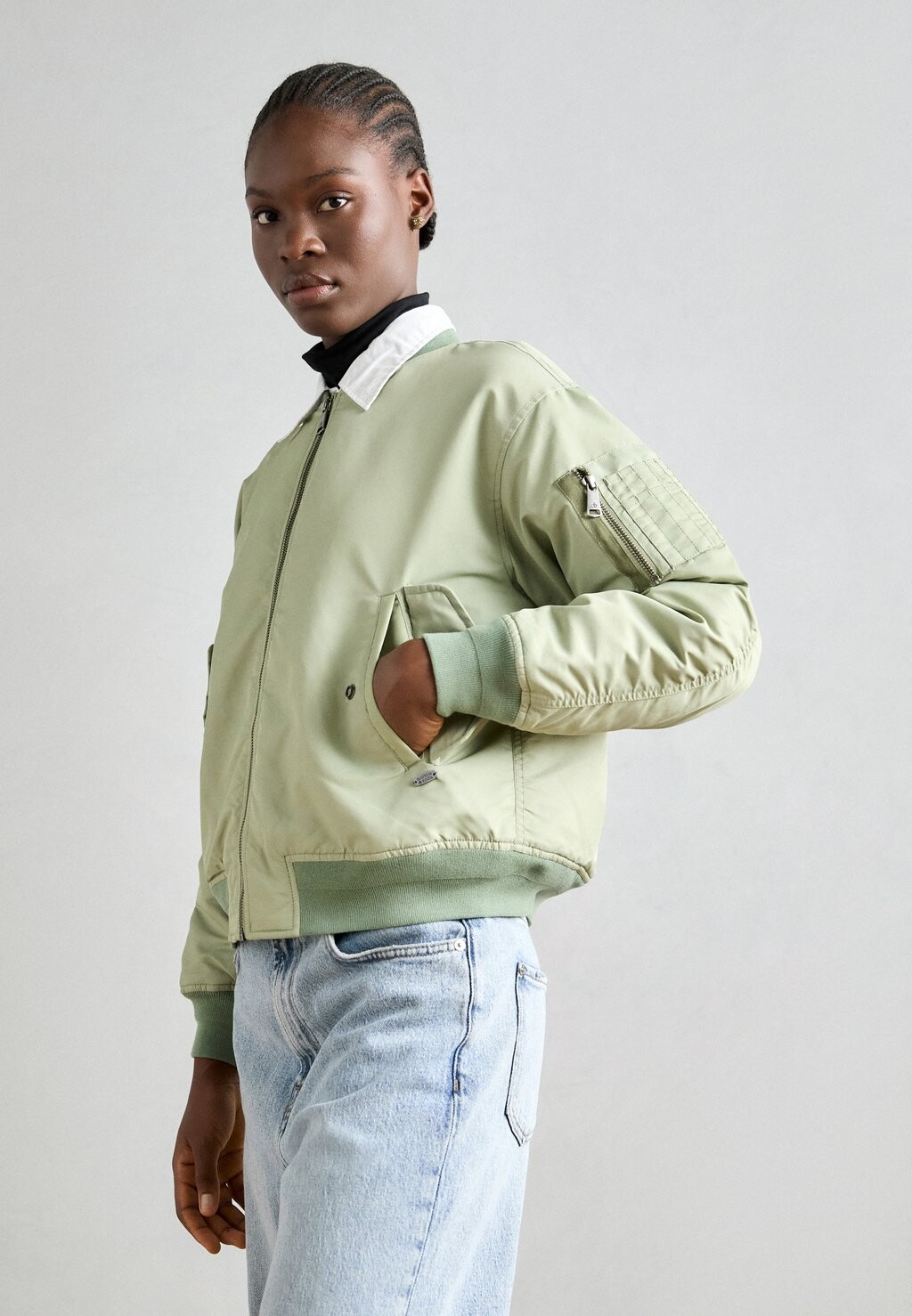 

Куртка-бомбер Scotch & Soda, светло-зеленый