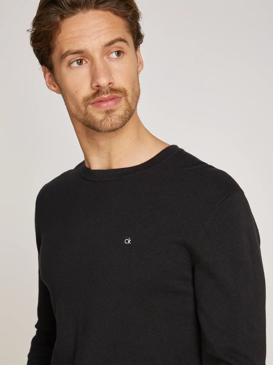 

Свитер с круглым вырезом Calvin Klein "MICRO PIQUE STRUCTURE SWEATER" с вышитым логотипом, цвет Ck Black