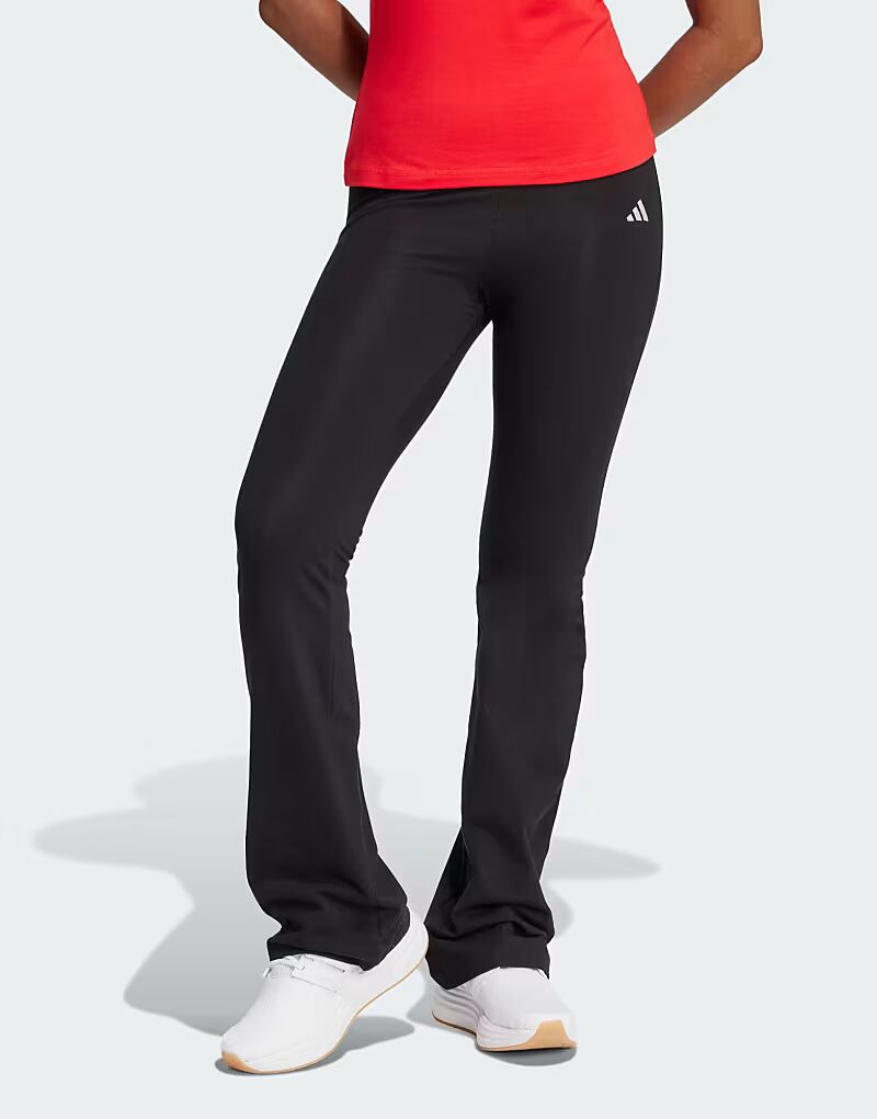 

Леггинсы-клеш с маленьким логотипом Adidas Essentials черного/белого цвета Adidas Performance