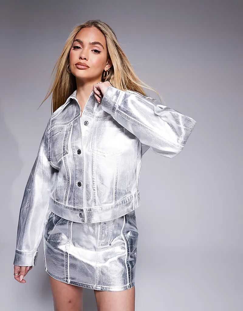 

Куртка Armani Exchange с серебристым металлическим покрытием (часть комплекта)