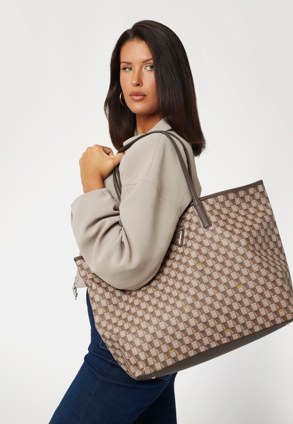 

Сумка-тоут WAVE LARGE SET Guess, коричневый