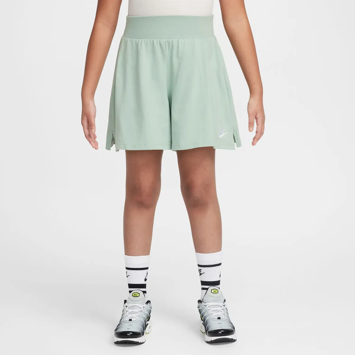 

Шорты для девочек Nike Sportswear, зеленый