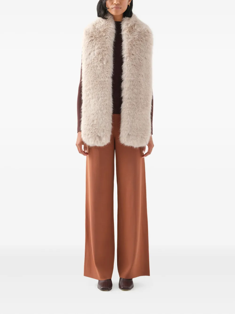 

Шарф из искусственного меха Unreal Fur, нейтральный