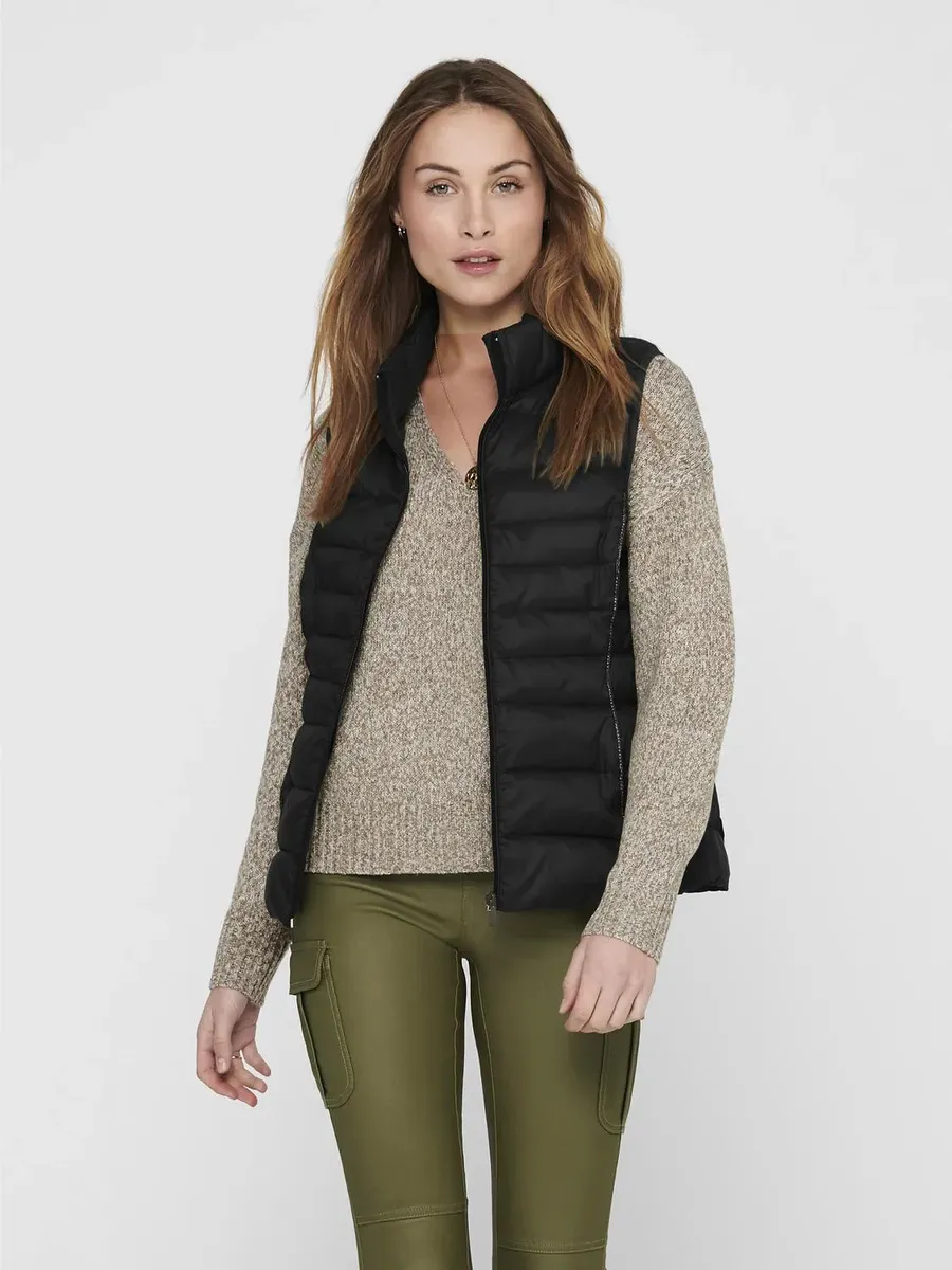 

Only стеганый жилет "ONLNEWCLAIRE QUILTED WAISTCOAT OTW NOOS", черный