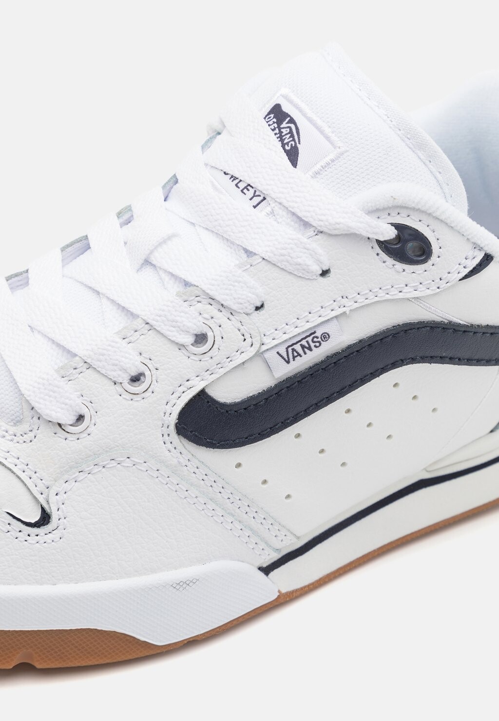 

Скейтерская обувь ROWLEY XLT UNISEX Vans, белый