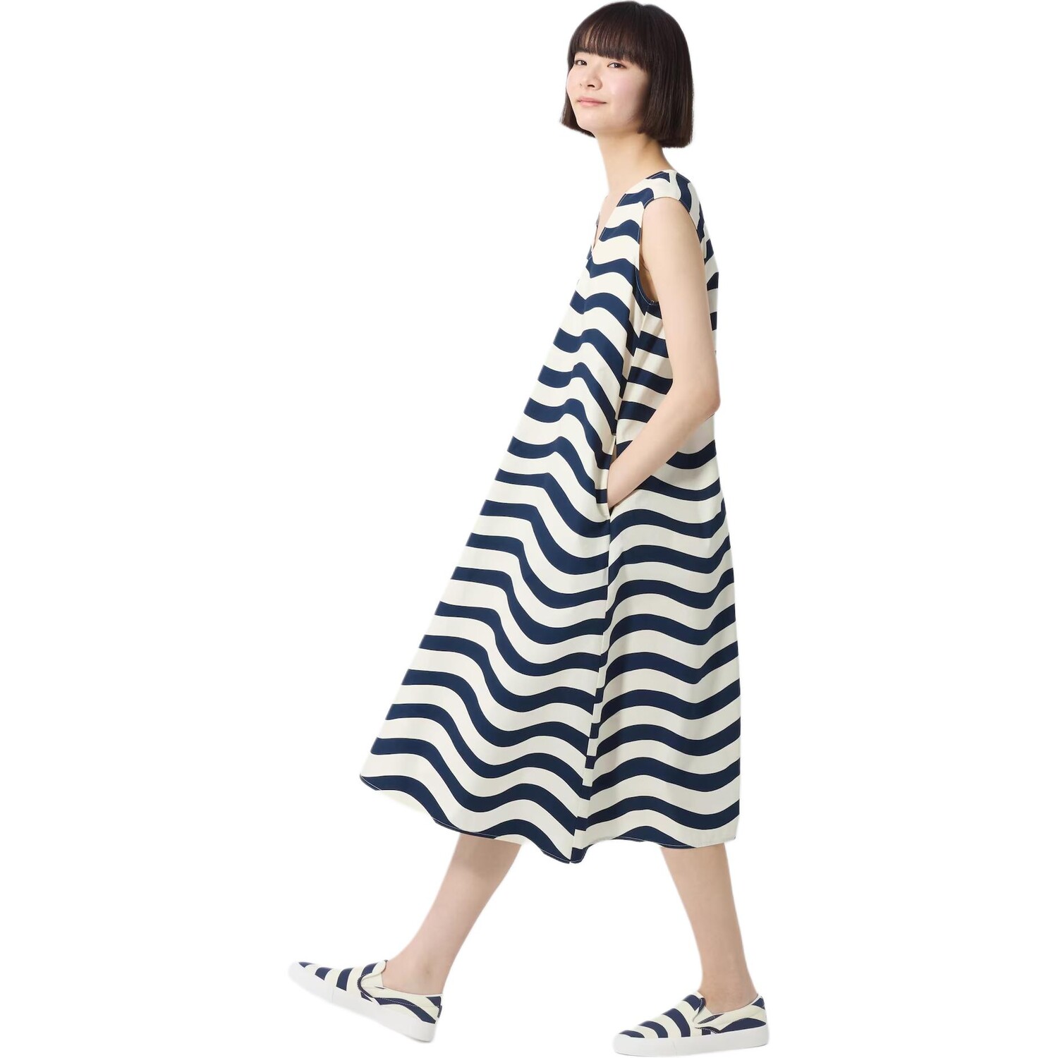 

Marimekko Co-brand женское платье без рукавов темно-синего цвета Uniqlo