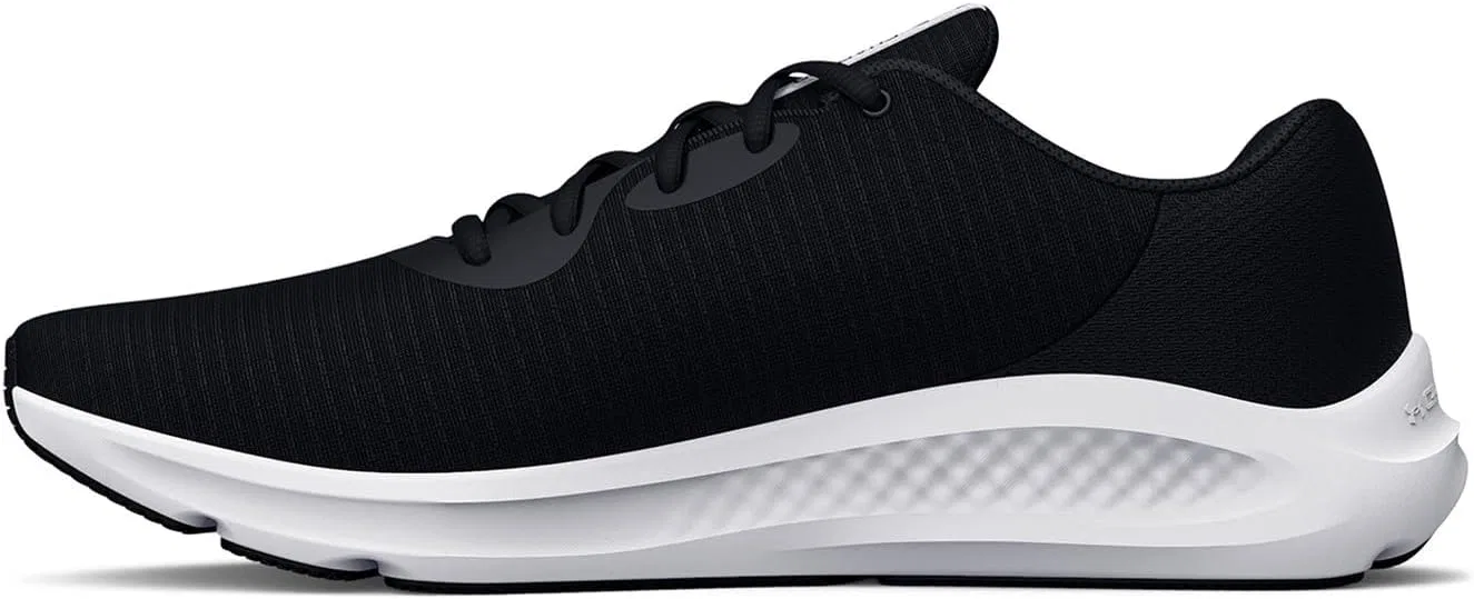Мужские беговые кроссовки Under Armour Charged Pursuit 2 Tech, Black / White — фото 3