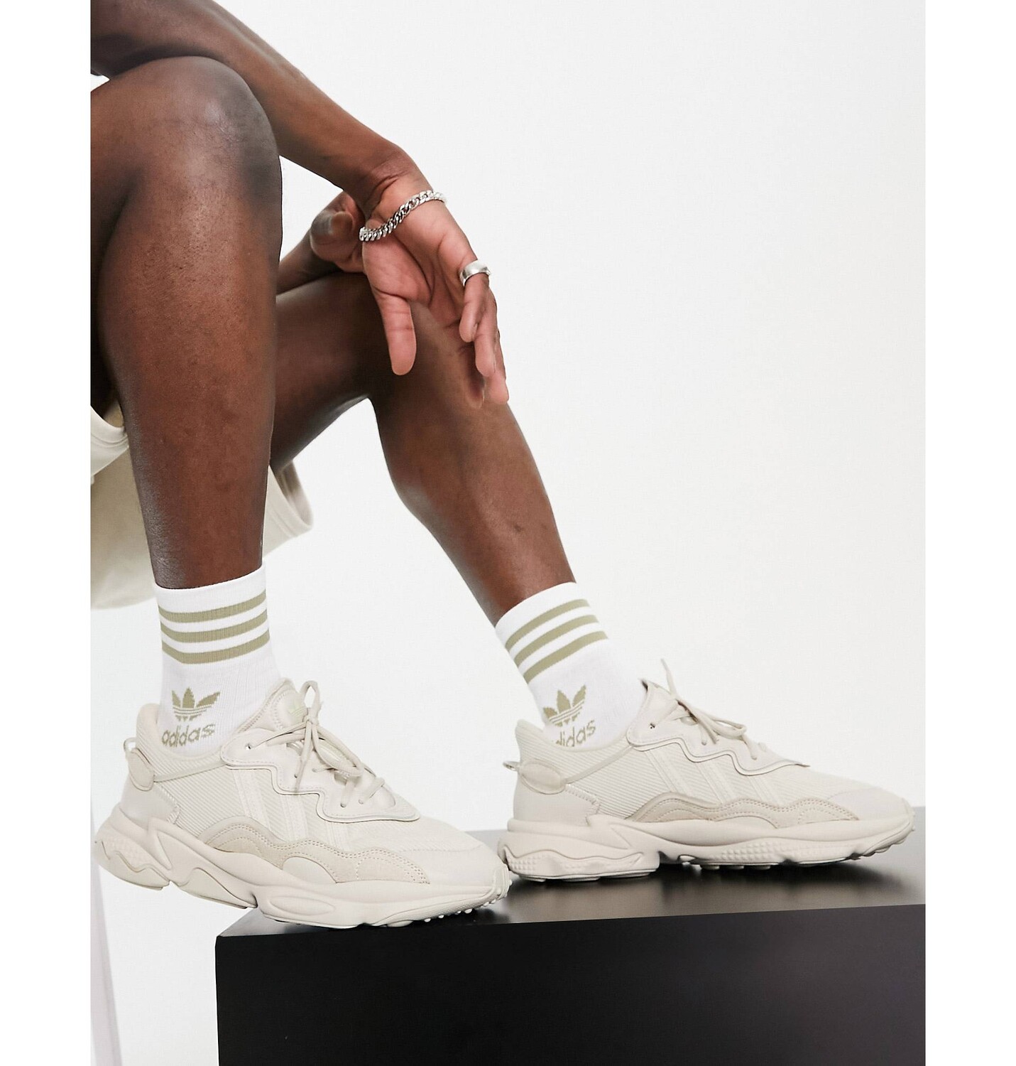 

Кроссовки adidas Originals Ozweego тройного бежевого цвета, Бежевый, Кроссовки adidas Originals Ozweego тройного бежевого цвета