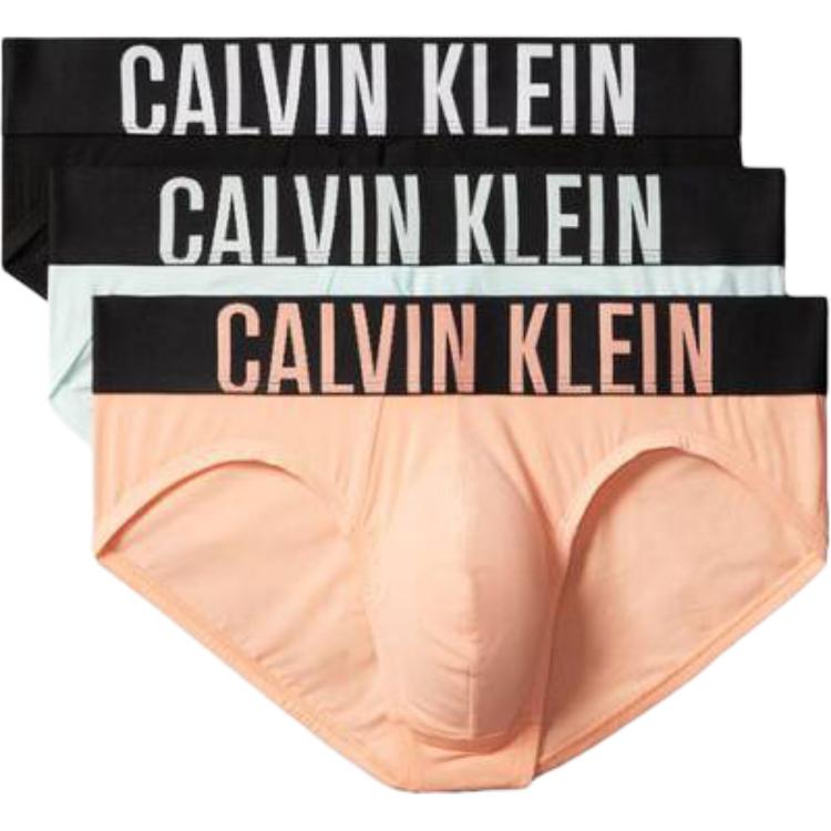 

Мужские трусы 3 штуки Calvin Klein, красный