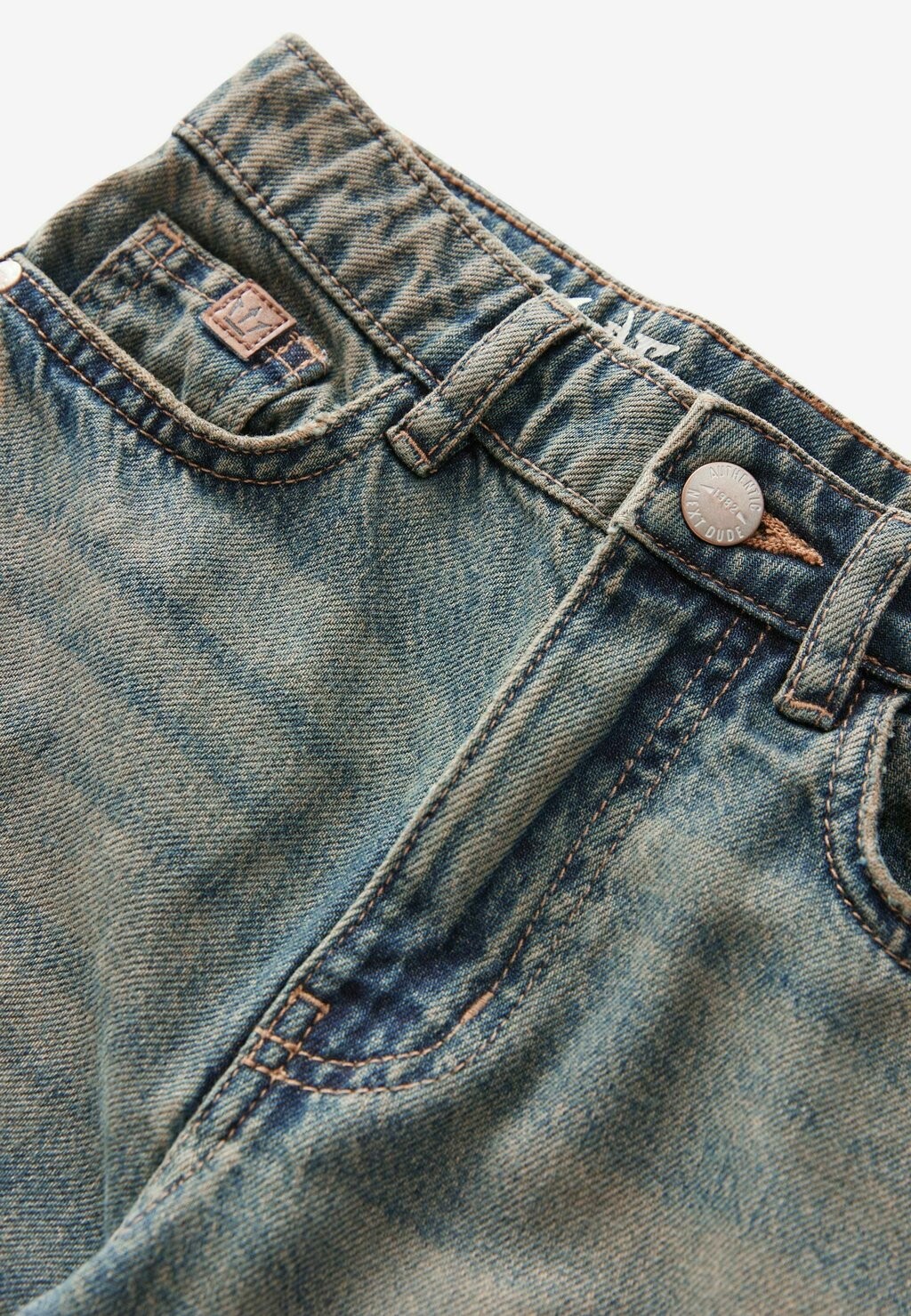 

Джинсы свободного кроя Next, цвет Stone Blue Denim