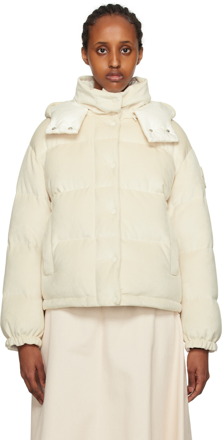 

Moncler Off-White Пуховик Daos