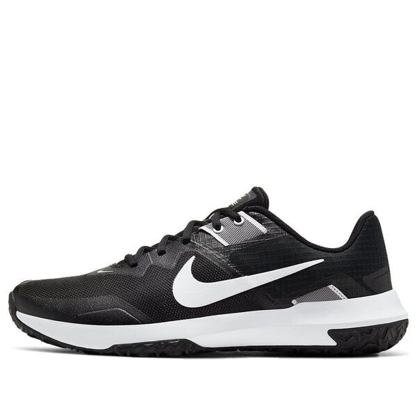 

Кроссовки varsity complete tr 3 4e wide Nike, черный