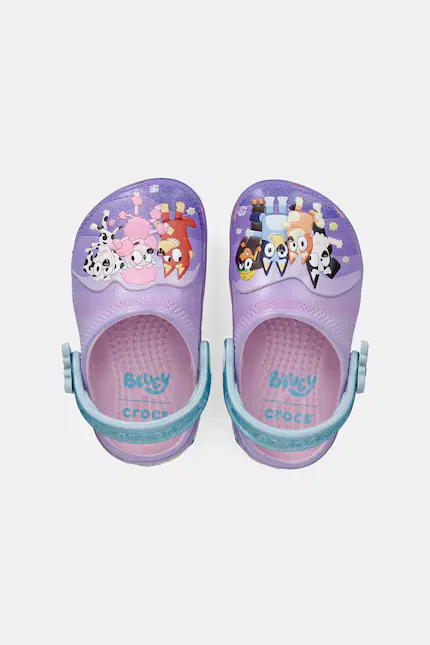 Сланцы с принтом Classic Bluey Multi Pink Clog T Crocs, фиолетовый — фото 2