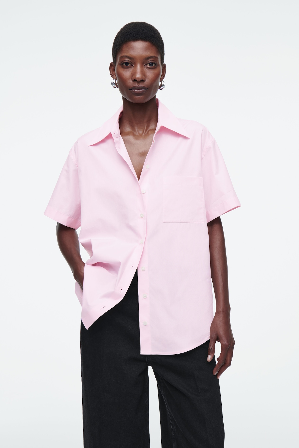 

Хлопковая рубашка с коротким рукавом – relaxed fit COS, светло-розовый