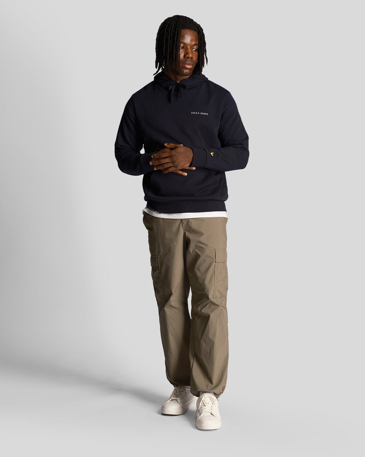 

Худи с вышивкой на петельке Lyle & Scott, синий