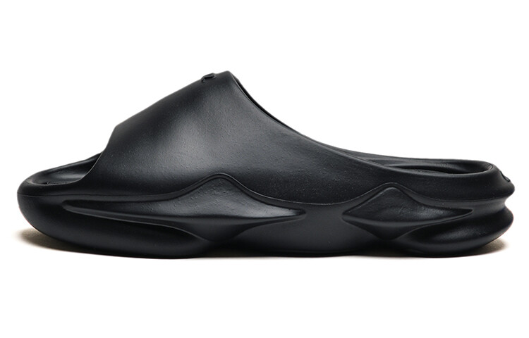 

1050 Шлепанцы унисекс Ghost Black Eqlz