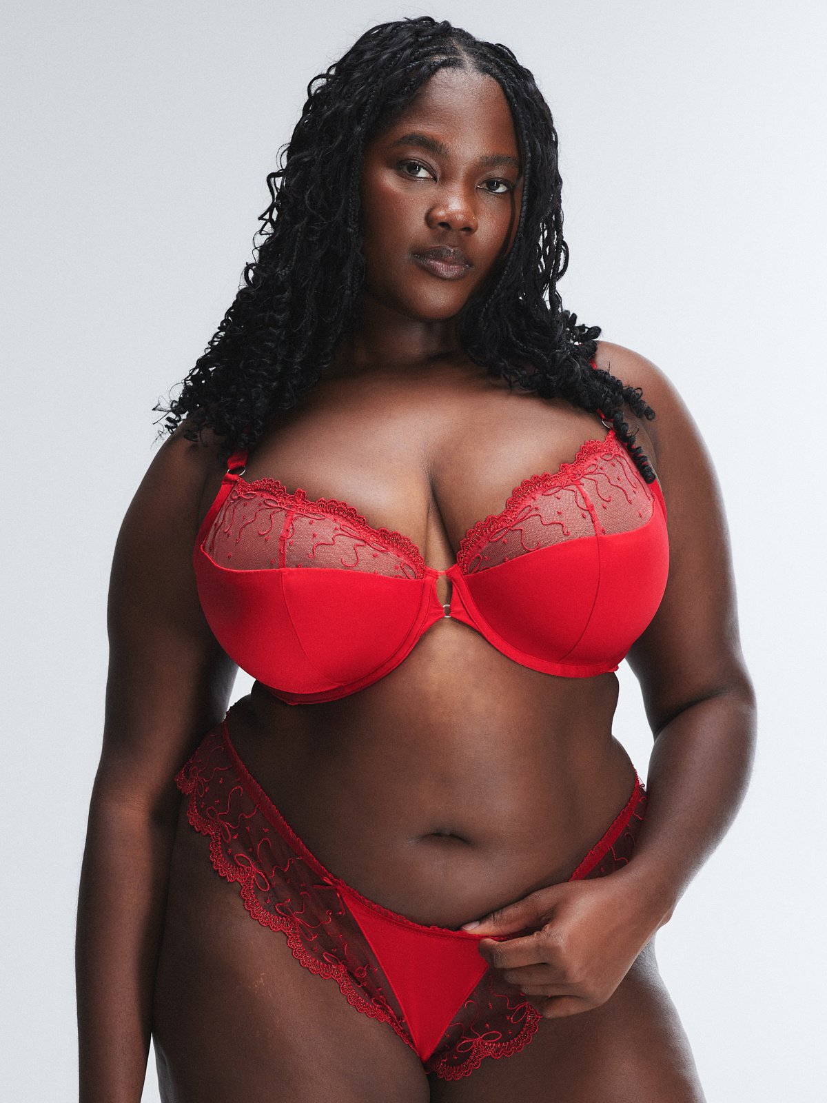 

Деми бюстгальтер Savage X Fenty Loveline Satin Half-Cup, цвет Timeless Red