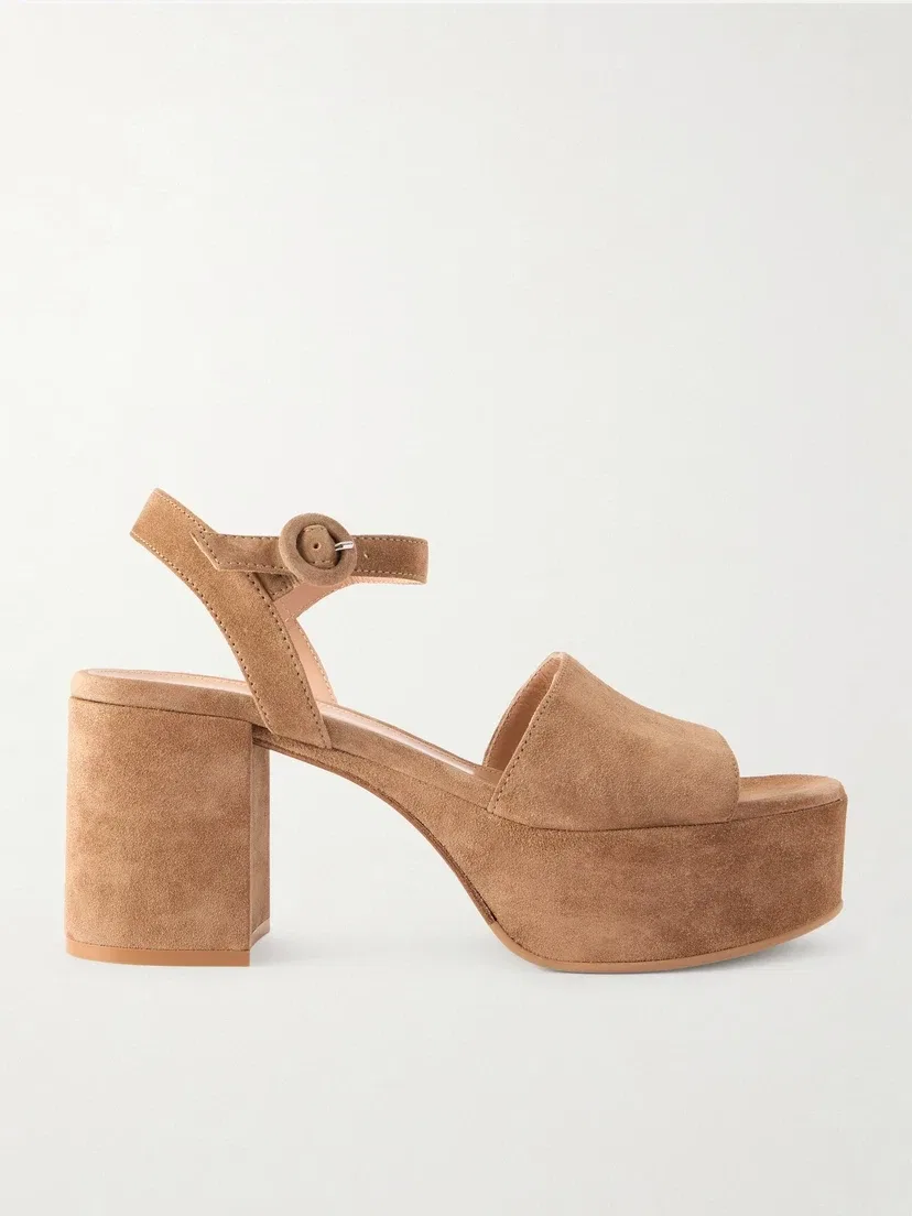 Босоножки на платформе Carol 35 из замши Gianvito Rossi, бежевый