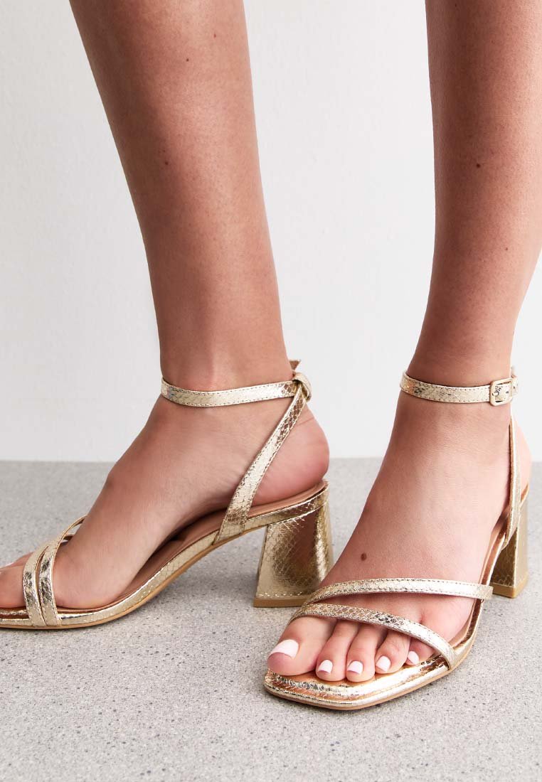 Сандалии WIDE FIT BLOCK HEEL New Look Wide Fit, золотой