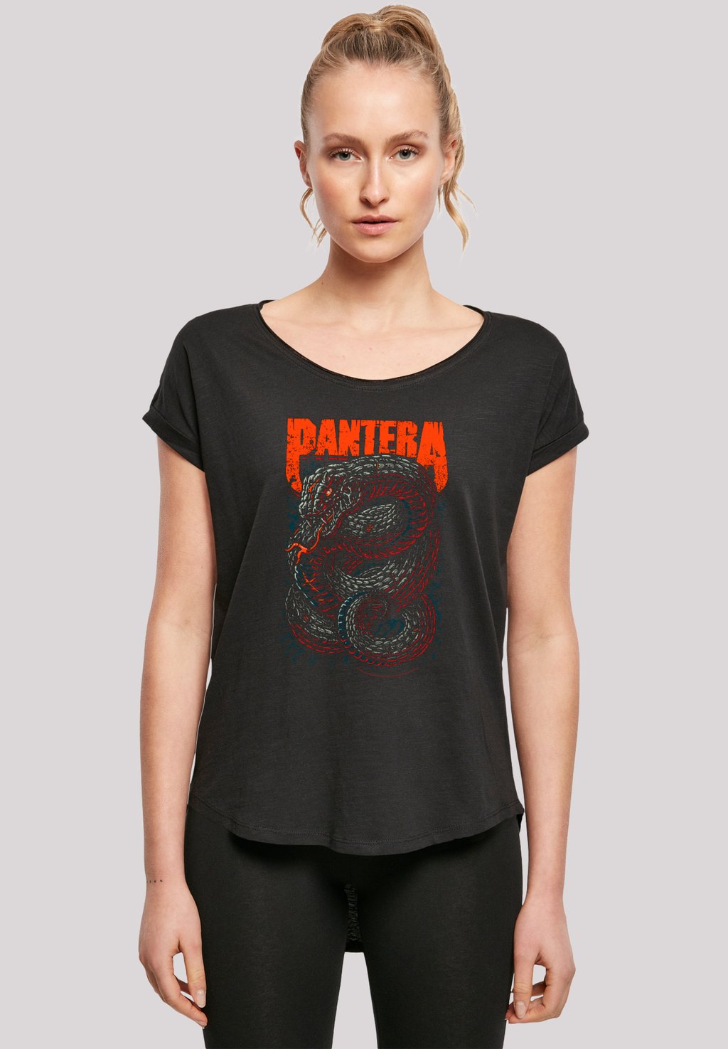 

Футболка с принтом PANTERA VENOMOUS SNAKE F4NT4STIC, черный