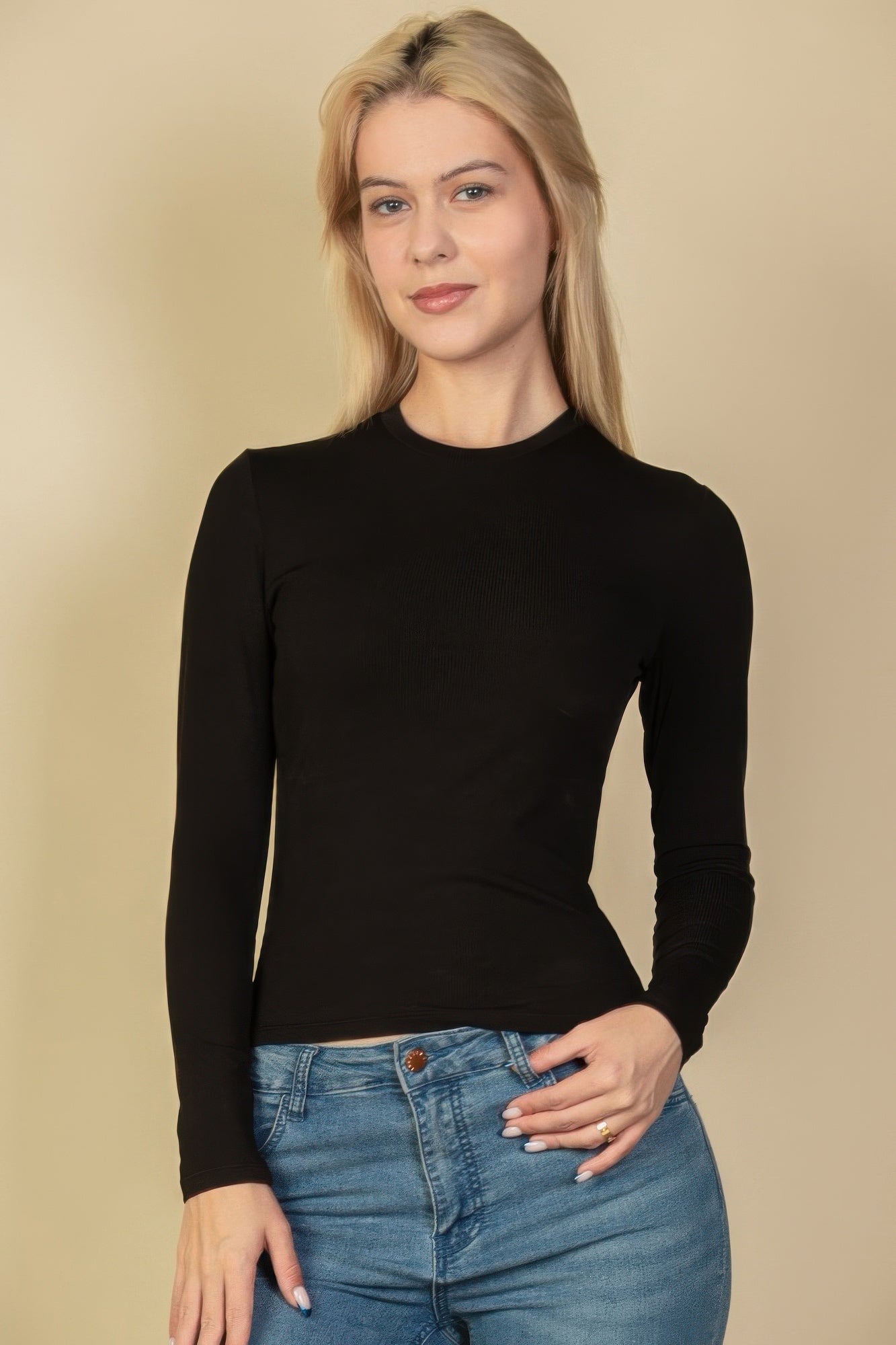 

FASHNZFAB Женский топ с круглым вырезом и длинными рукавами, черный