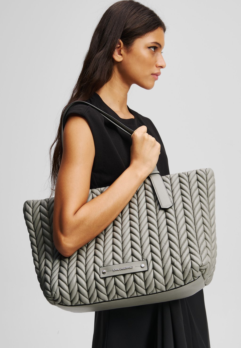 

Сумка-тоут WEAVE LG TOTE KARL LAGERFELD, серый