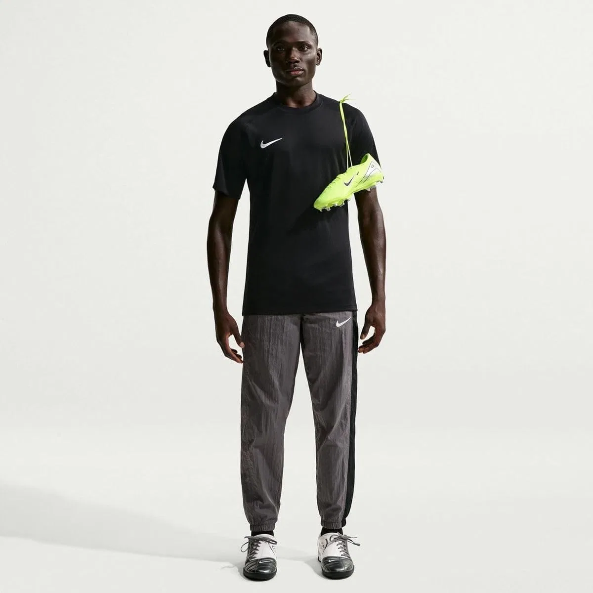 Футболка мужская Nike Black — фото 2