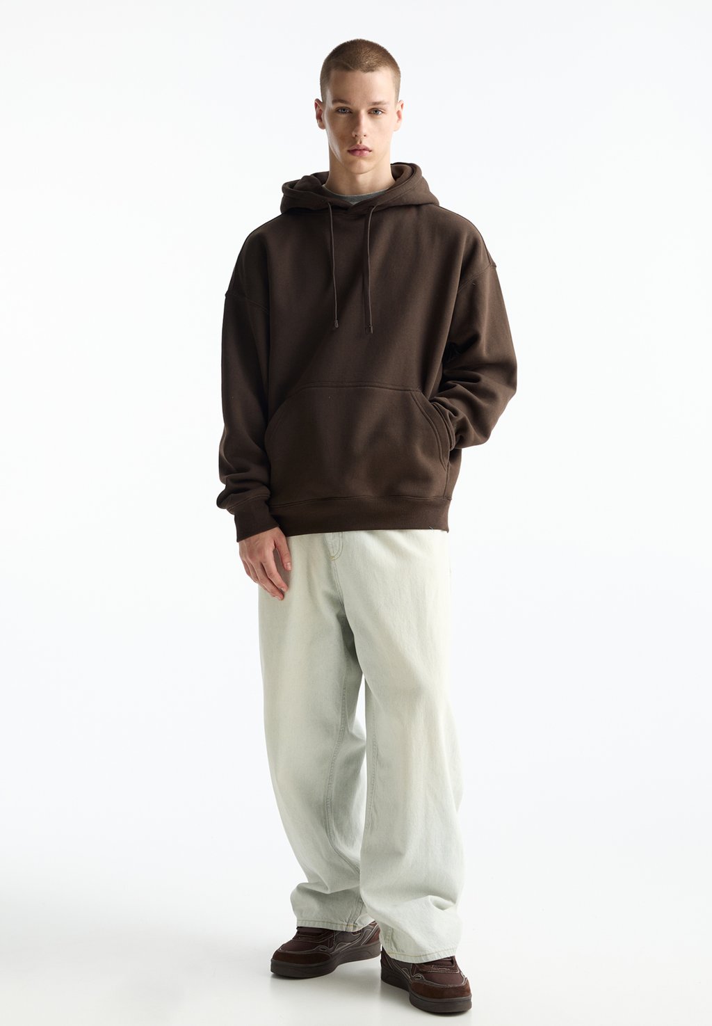 

Толстовка PULL&BEAR, темно-коричневый