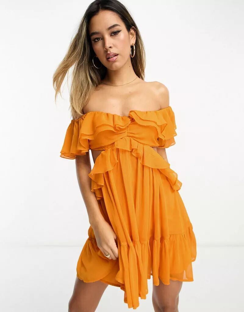 

Оранжевое мини-платье с открытыми плечами, рюшами и вырезами ASOS
