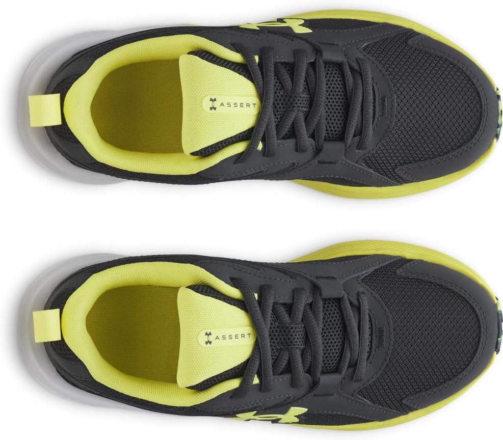Беговые кроссовки для мальчиков Under Armour Charged Assert 11, желтый — фото 4